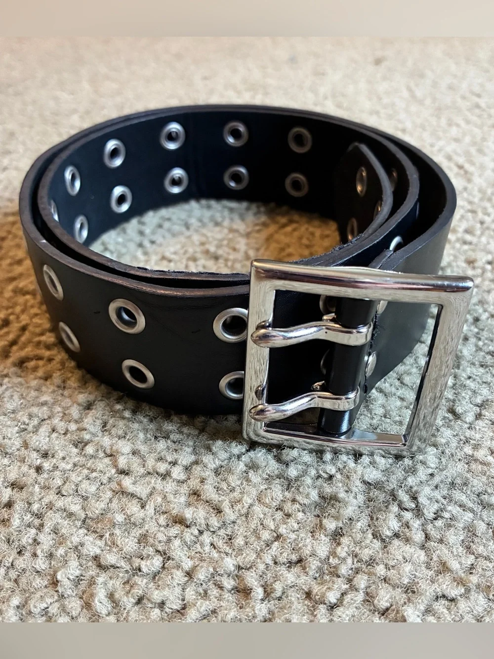 Urban Outfitters black belt